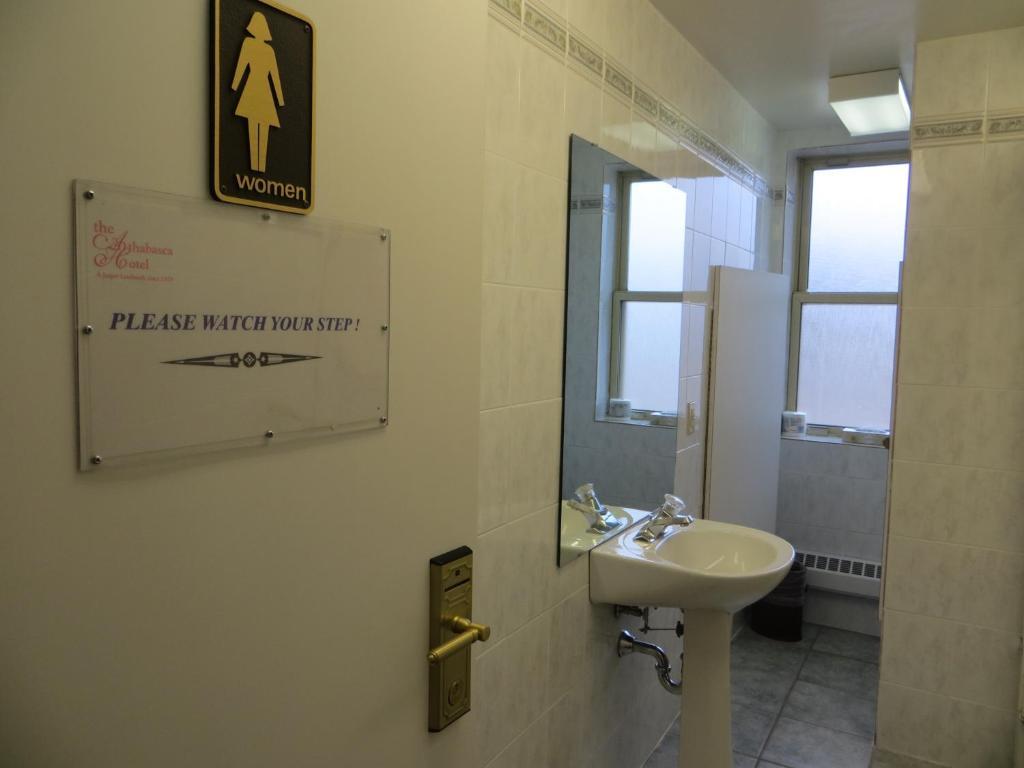 ג'ספר Athabasca Hotel מראה חיצוני תמונה